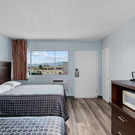 Holiday Lodge Wenatchee Buitenkant foto