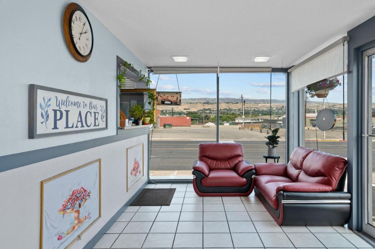 Holiday Lodge Wenatchee Buitenkant foto