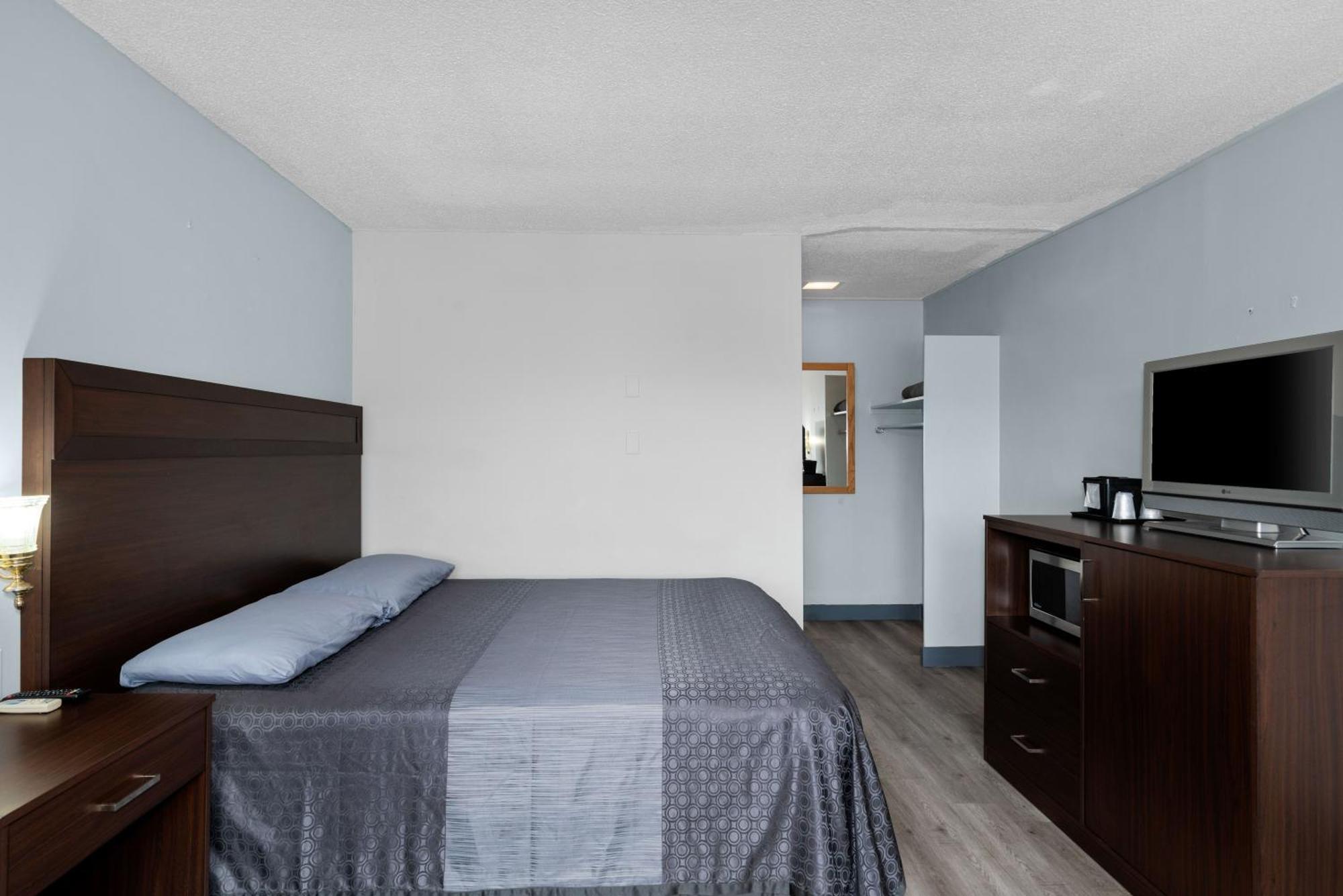 Holiday Lodge Wenatchee Buitenkant foto