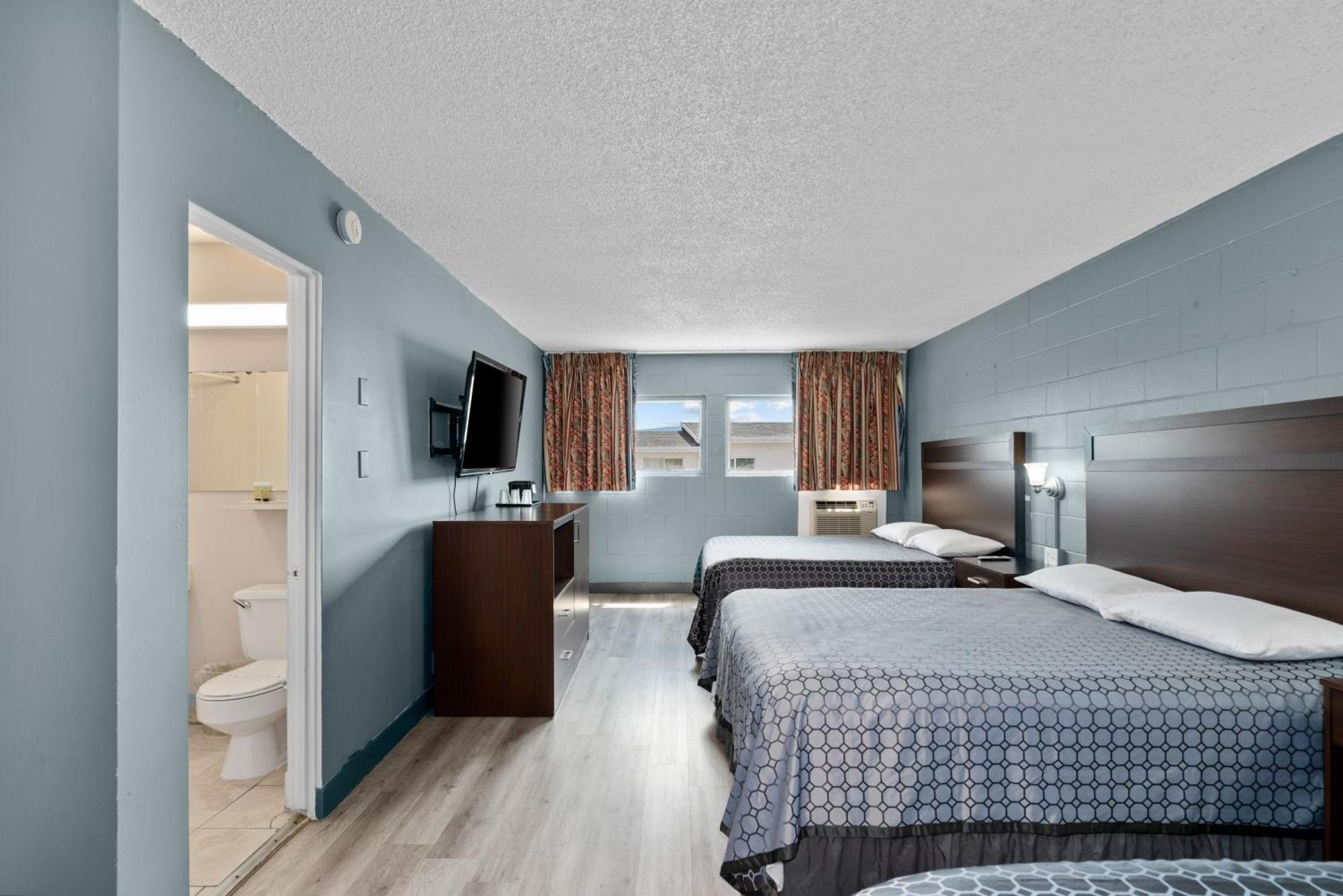Holiday Lodge Wenatchee Buitenkant foto
